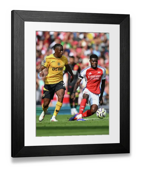 Framed Print : Arsenal FC v Wolverhampton Wanderers FC - Premier League Framed Print : Arsenal FC v Wolverhampton Wanderers FC - Premier League