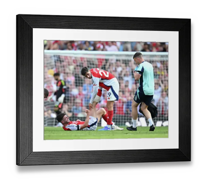 Framed Print : Arsenal FC v Wolverhampton Wanderers FC - Premier League