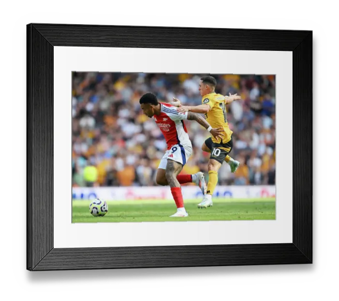 Framed Print : Arsenal FC v Wolverhampton Wanderers FC - Premier League