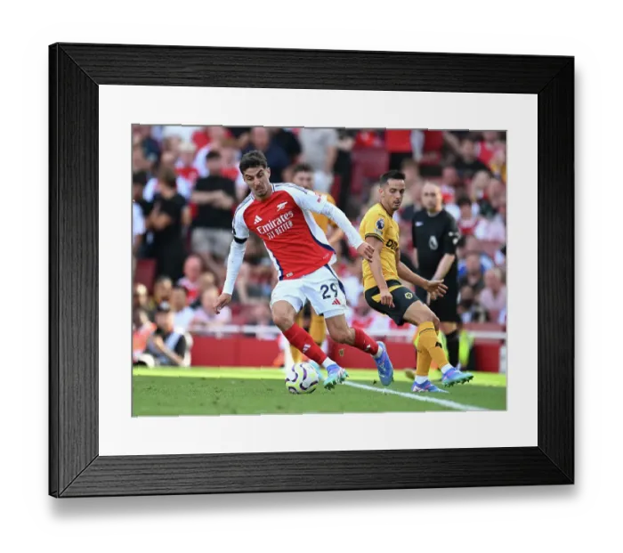 Framed Print : Arsenal FC v Wolverhampton Wanderers FC - Premier League