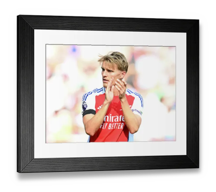 Framed Print : Arsenal FC v Wolverhampton Wanderers FC - Premier League