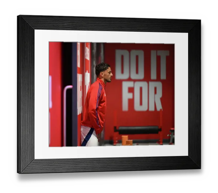 Framed Print : Arsenal FC v Wolverhampton Wanderers FC - Premier League