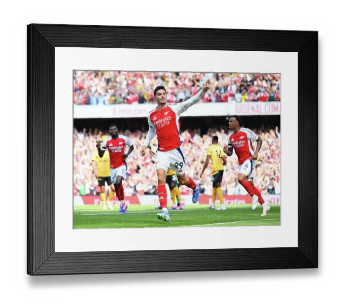 Framed Print : Arsenal FC v Wolverhampton Wanderers FC - Premier League