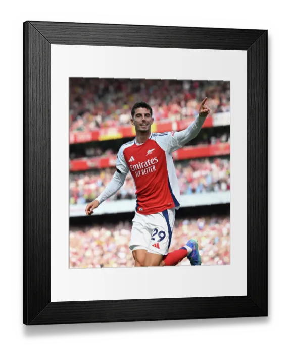 Framed Print : Arsenal FC v Wolverhampton Wanderers FC - Premier League
