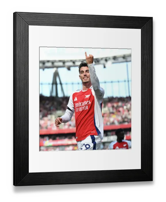 Framed Print : Arsenal FC v Wolverhampton Wanderers FC - Premier League
