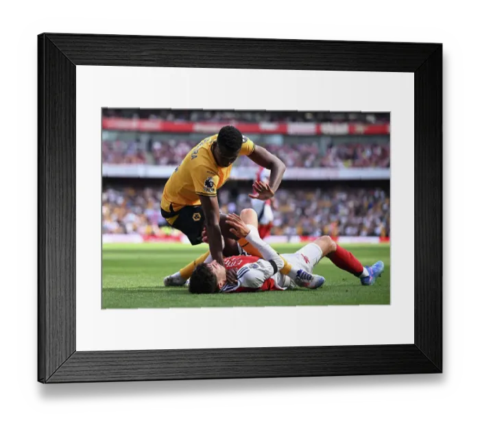 Framed Print : Arsenal FC v Wolverhampton Wanderers FC - Premier League