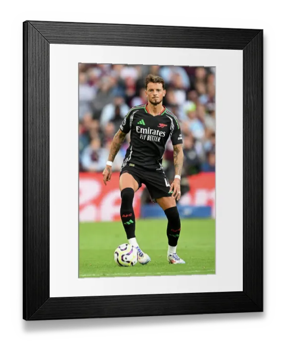 Framed Print : Aston Villa FC v Arsenal FC - Premier League Framed Print : Aston Villa FC v Arsenal FC - Premier League