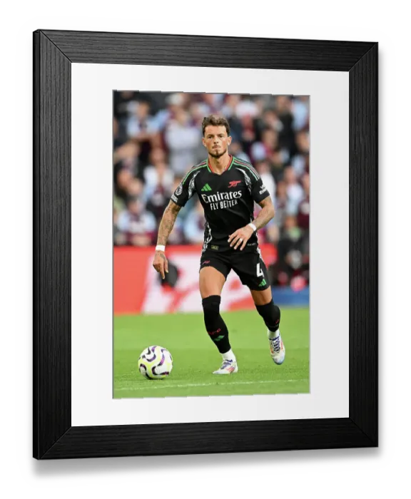 Framed Print : Aston Villa FC v Arsenal FC - Premier League Framed Print : Aston Villa FC v Arsenal FC - Premier League