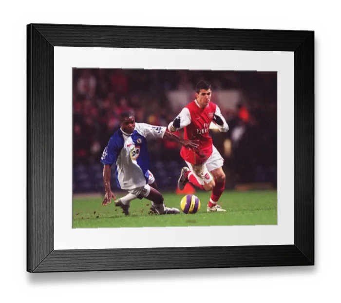 Framed Print : Arsenal's Victory at Blackburn Rovers, Barclays Premiership, 13 / 1 / 2007 Framed Print : Arsenal's Victory at Blackburn Rovers, Barclays Premiership, 13 / 1 / 2007