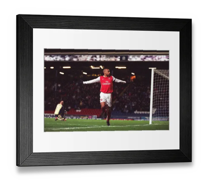 Framed Print : Arsenal's Victory: 2-0 Over Blackburn Rovers in the Barclays Premiership, 13 January 2007