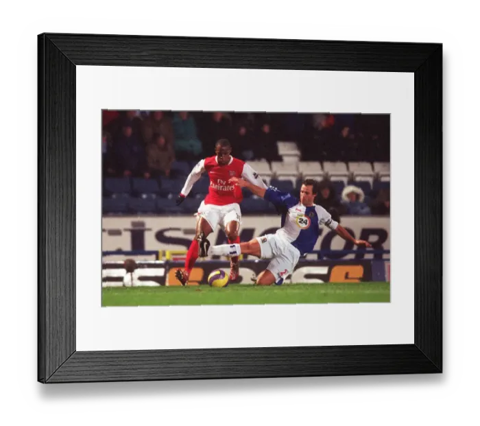 Framed Print : Arsenal's Victory: 2-0 Over Blackburn Rovers, Barclays Premiership, January 2007