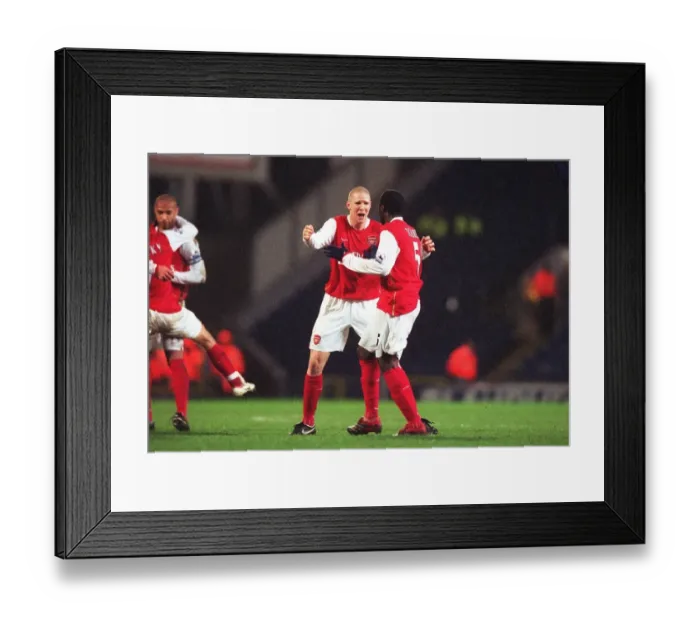 Framed Print : Arsenal's Victory at Blackburn Rovers, Barclays Premiership, January 13, 2007 (2-0)