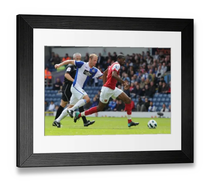 Framed Print : Abou Diaby (Arsenal) Vince Grella (Blackburn). Blackburn Rovers 1: 2 Arsenal Framed Print : Abou Diaby (Arsenal) Vince Grella (Blackburn). Blackburn Rovers 1: 2 Arsenal