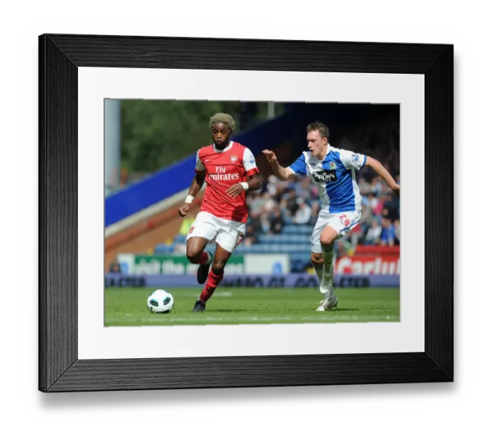 Framed Print : Alex Song vs. Phil Jones: Arsenal's Win at Blackburn Rovers (28 / 8 / 2010)