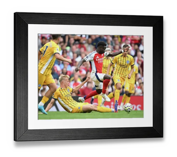 Framed Print : Arsenal FC v Brighton & Hove Albion FC - Premier League