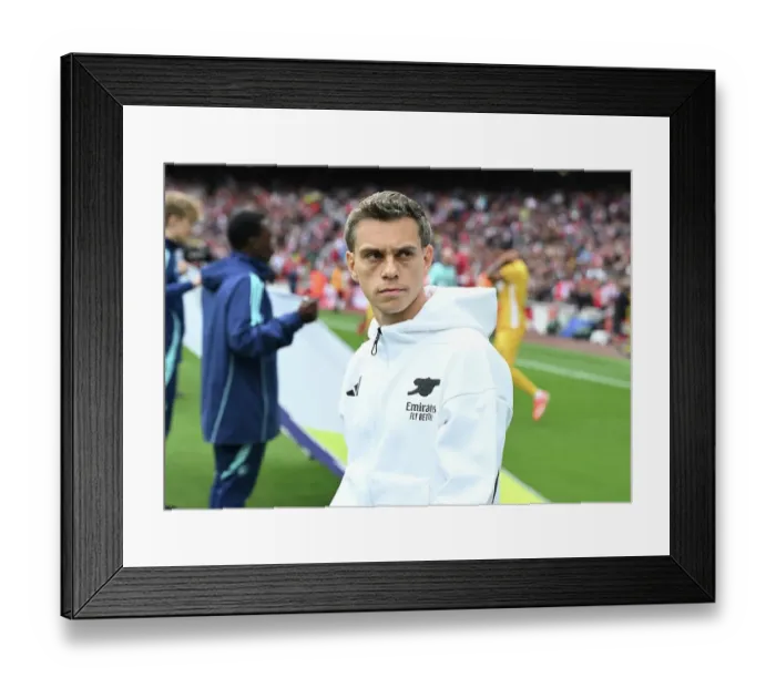 Framed Print : Arsenal FC v Brighton & Hove Albion FC - Premier League Arsenal FC v Brighton & Hove Albion FC - Premier League Framed Print : Arsenal FC v Brighton & Hove Albion FC - Premier League Arsenal FC v Brighton & Hove Albion FC - Premier League