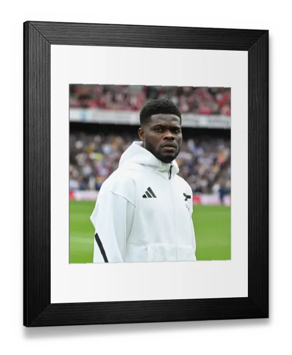 Framed Print : Arsenal FC v Brighton & Hove Albion FC - Premier League Arsenal FC v Brighton & Hove Albion FC - Premier League