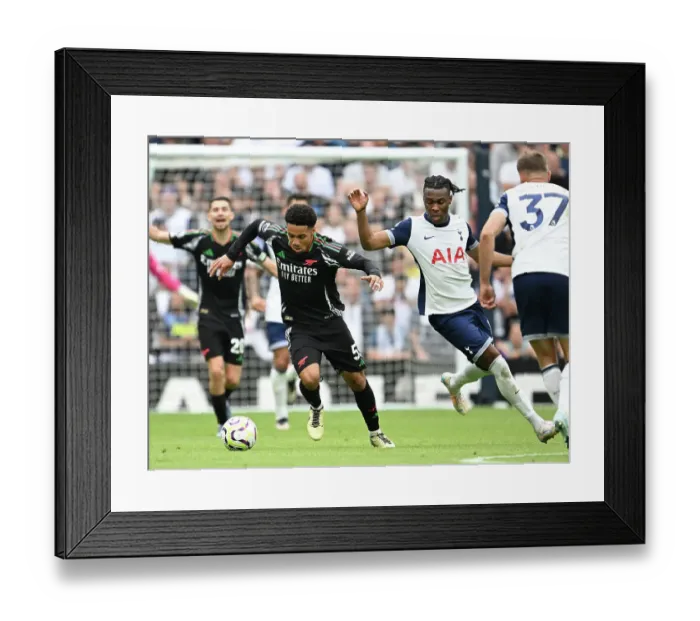 Framed Print : Tottenham Hotspur FC v Arsenal FC - Premier League Framed Print : Tottenham Hotspur FC v Arsenal FC - Premier League