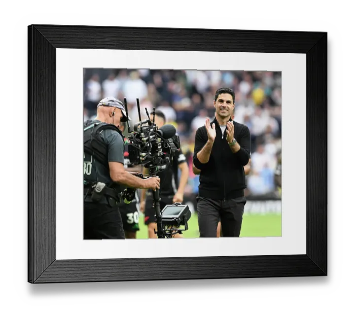 Framed Print : Tottenham Hotspur FC v Arsenal FC - Premier League