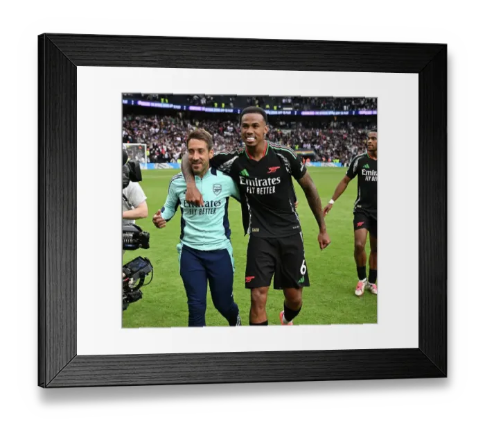 Framed Print : Tottenham Hotspur FC v Arsenal FC - Premier League