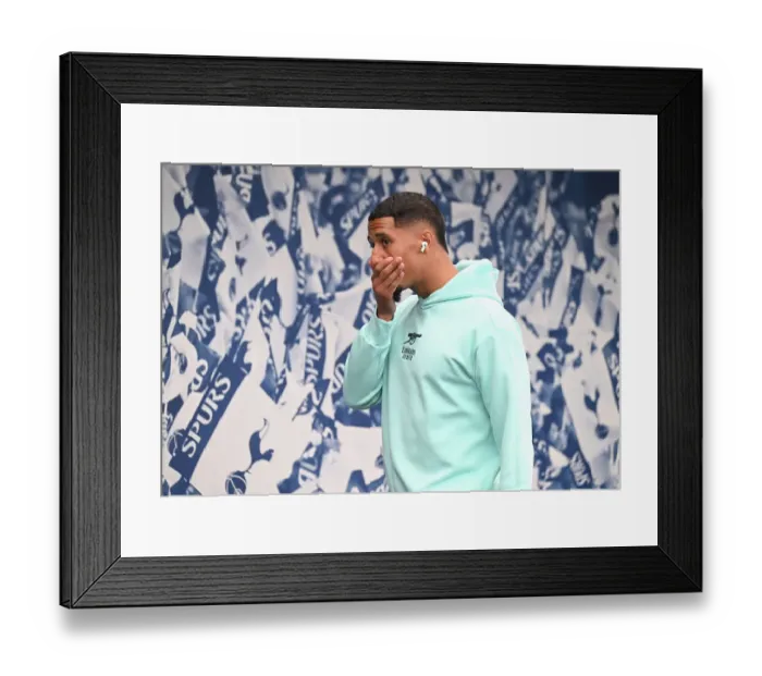 Framed Print : Tottenham Hotspur FC v Arsenal FC - Premier League Framed Print : Tottenham Hotspur FC v Arsenal FC - Premier League