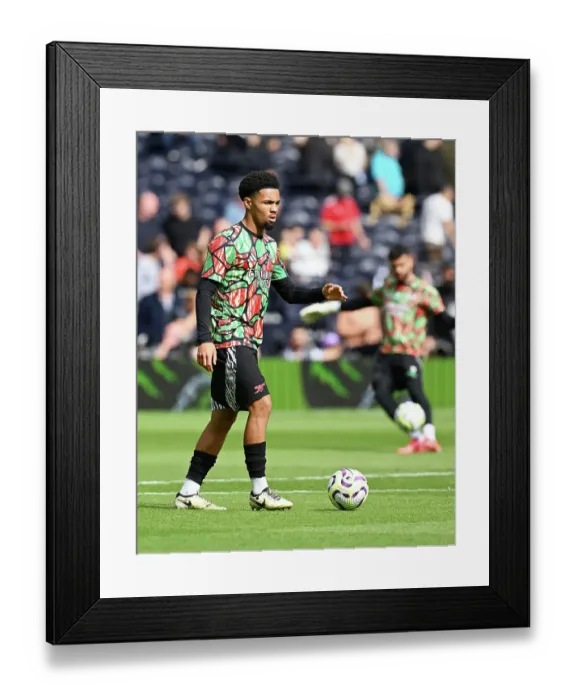Framed Print : Tottenham Hotspur FC v Arsenal FC - Premier League