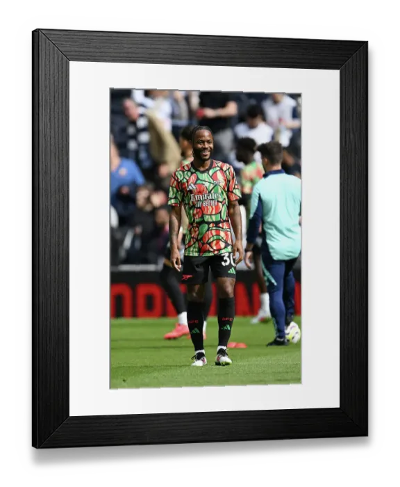 Framed Print : Tottenham Hotspur FC v Arsenal FC - Premier League Framed Print : Tottenham Hotspur FC v Arsenal FC - Premier League