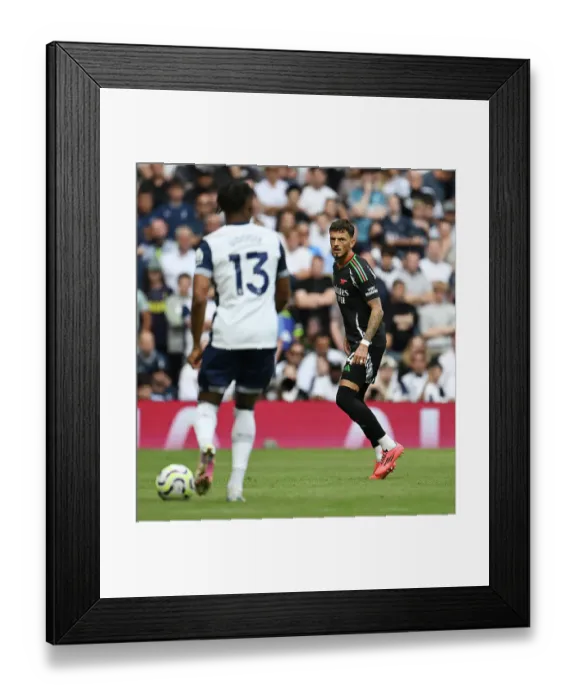 Framed Print : Tottenham Hotspur FC v Arsenal FC - Premier League