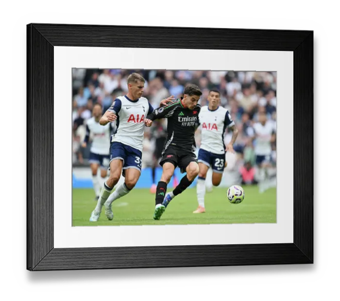 Framed Print : Tottenham Hotspur FC v Arsenal FC - Premier League Framed Print : Tottenham Hotspur FC v Arsenal FC - Premier League