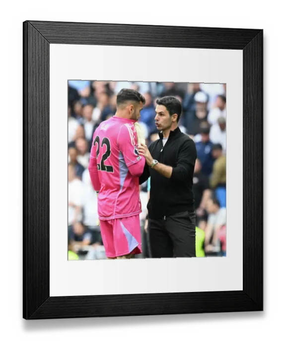 Framed Print : Tottenham Hotspur FC v Arsenal FC - Premier League