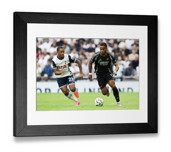 Framed Print : Tottenham Hotspur FC v Arsenal FC - Premier League