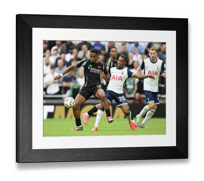 Framed Print : Tottenham Hotspur FC v Arsenal FC - Premier League Framed Print : Tottenham Hotspur FC v Arsenal FC - Premier League