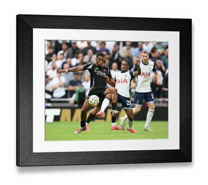 Framed Print : Tottenham Hotspur FC v Arsenal FC - Premier League