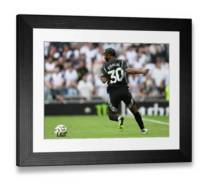 Framed Print : Tottenham Hotspur FC v Arsenal FC - Premier League