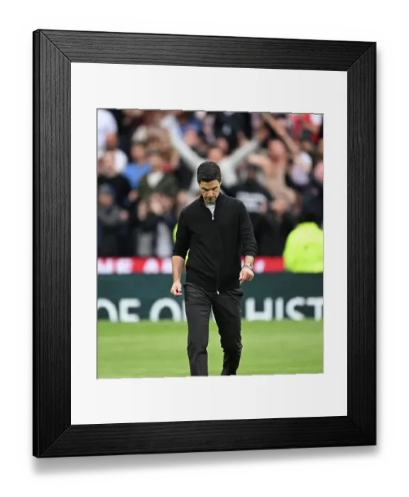 Framed Print : Tottenham Hotspur FC v Arsenal FC - Premier League