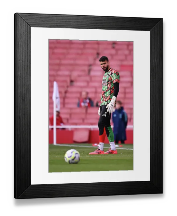 Framed Print : Arsenal FC v Leicester City FC - Premier League Framed Print : Arsenal FC v Leicester City FC - Premier League