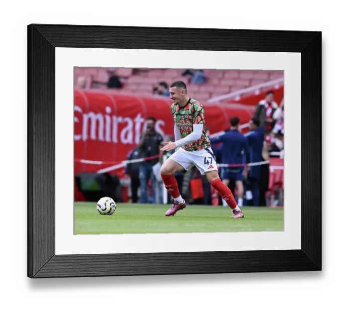 Framed Print : Arsenal FC v Leicester City FC - Premier League