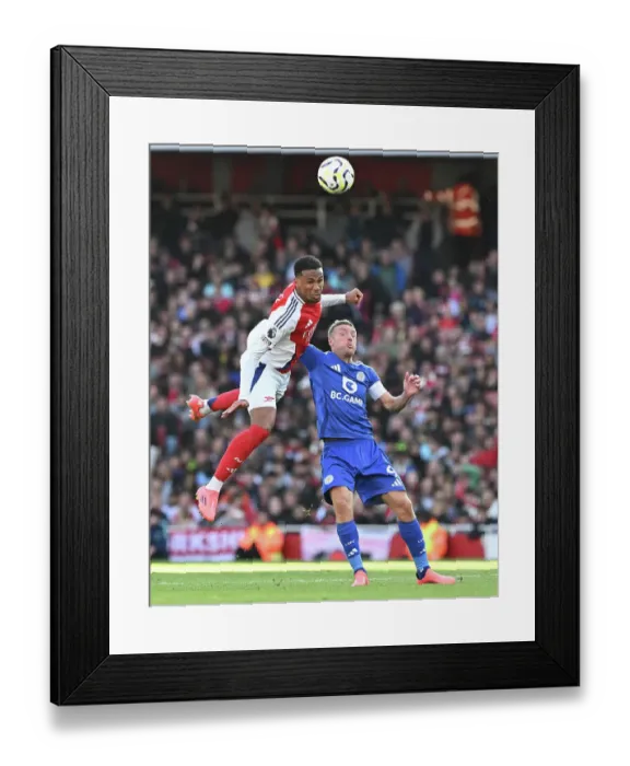 Framed Print : Arsenal FC v Leicester City FC - Premier League Framed Print : Arsenal FC v Leicester City FC - Premier League