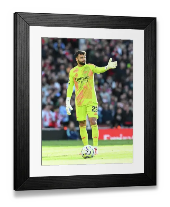 Framed Print : Arsenal FC v Leicester City FC - Premier League Framed Print : Arsenal FC v Leicester City FC - Premier League