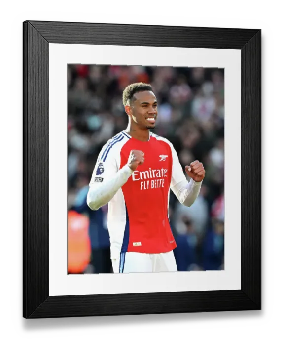 Framed Print : Arsenal FC v Leicester City FC - Premier League