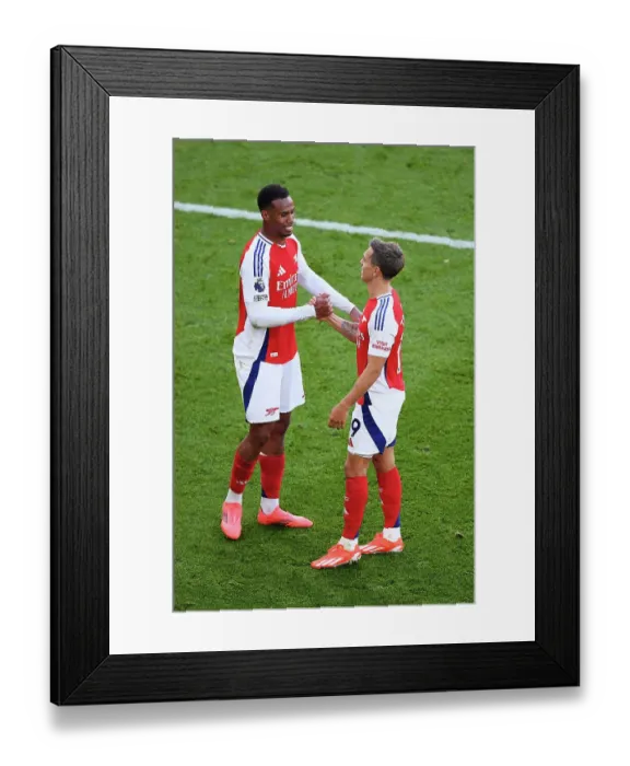 Framed Print : Arsenal FC v Leicester City FC - Premier League