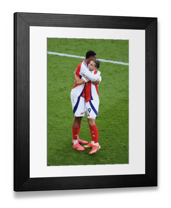 Framed Print : Arsenal FC v Leicester City FC - Premier League