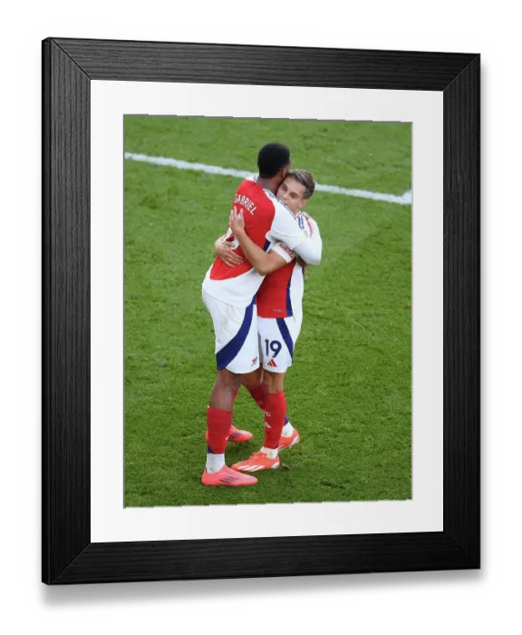 Framed Print : Arsenal FC v Leicester City FC - Premier League