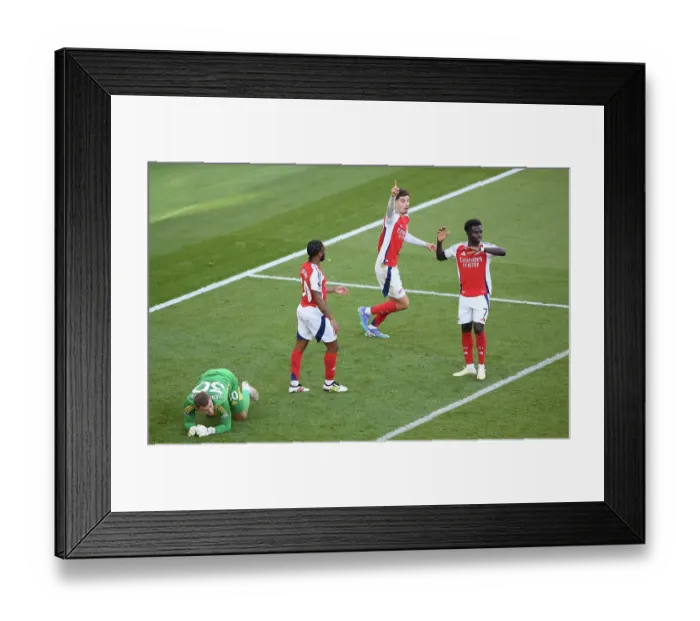 Framed Print : Arsenal FC v Leicester City FC - Premier League