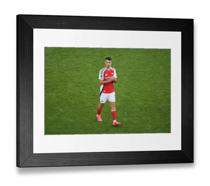 Framed Print : Arsenal FC v Leicester City FC - Premier League