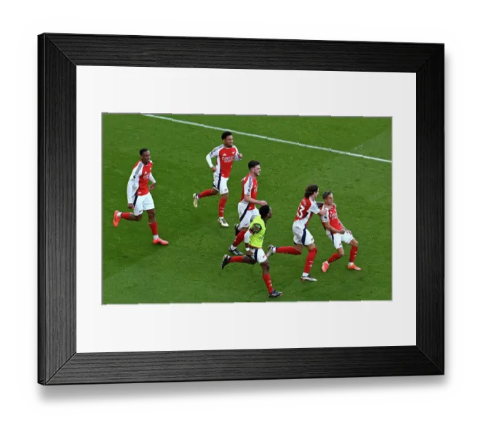 Framed Print : Arsenal FC v Leicester City FC - Premier League