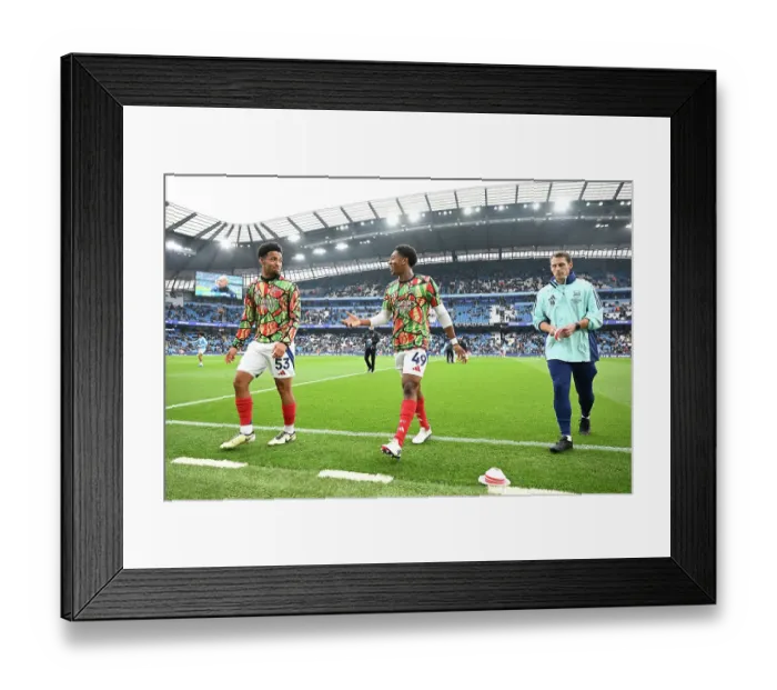 Framed Print : Manchester City FC v Arsenal FC - Premier League Framed Print : Manchester City FC v Arsenal FC - Premier League
