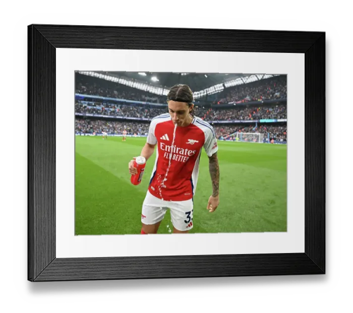 Framed Print : Manchester City FC v Arsenal FC - Premier League