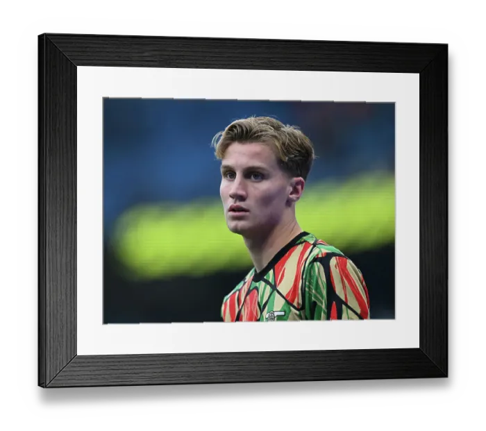 Framed Print : Manchester City FC v Arsenal FC - Premier League Framed Print : Manchester City FC v Arsenal FC - Premier League