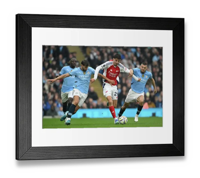 Framed Print : Manchester City FC v Arsenal FC - Premier League Framed Print : Manchester City FC v Arsenal FC - Premier League